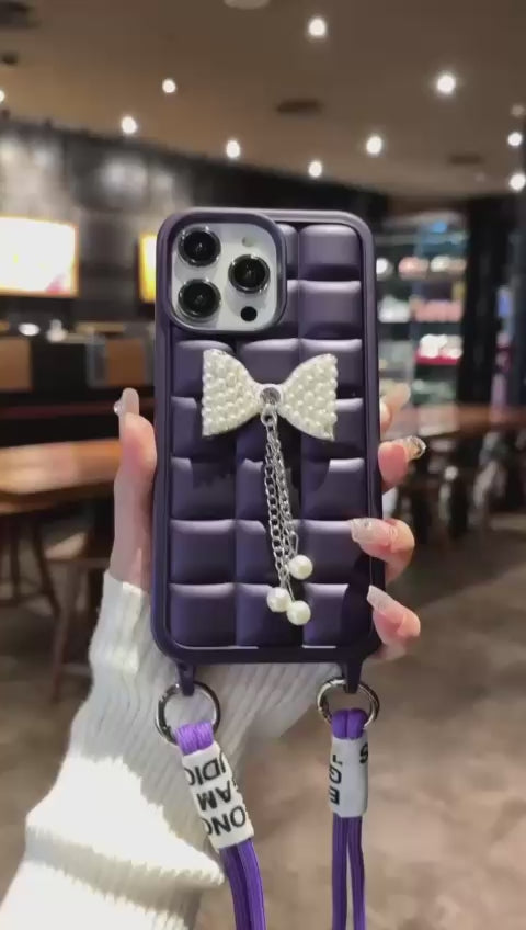 Estuche iPhone morado con Lazo